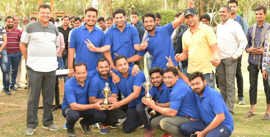 Falcon Autotech organized a “corporate cricket match”